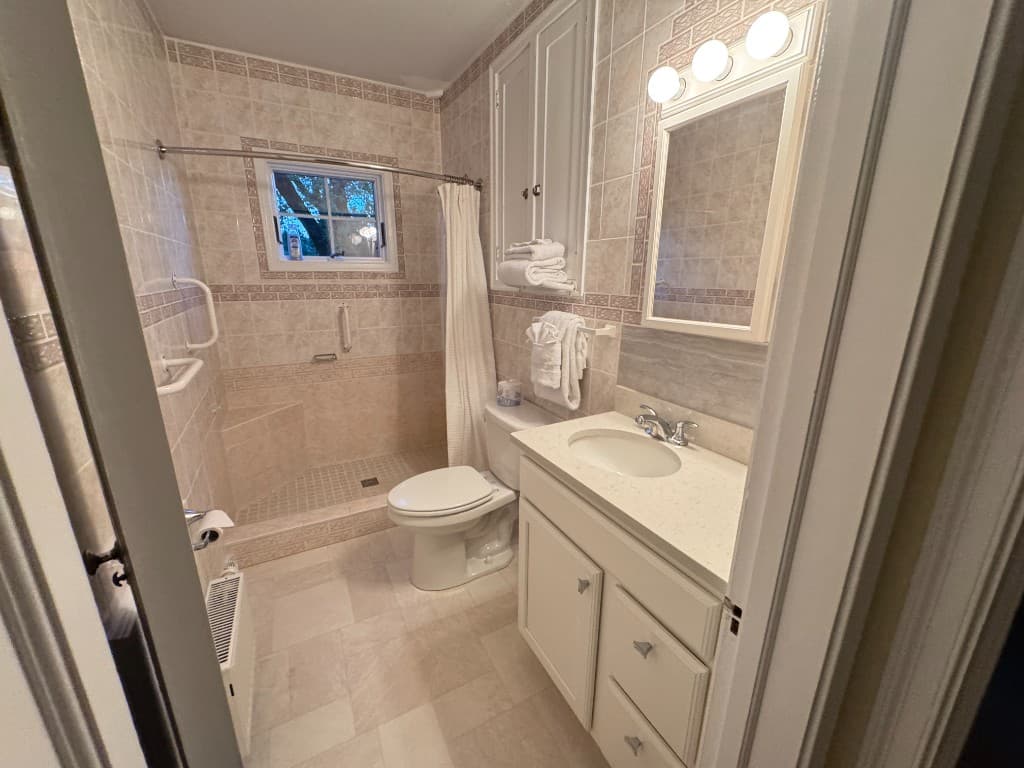 VelocityMaid bathroom deep cleaning in Middlebury Vermont