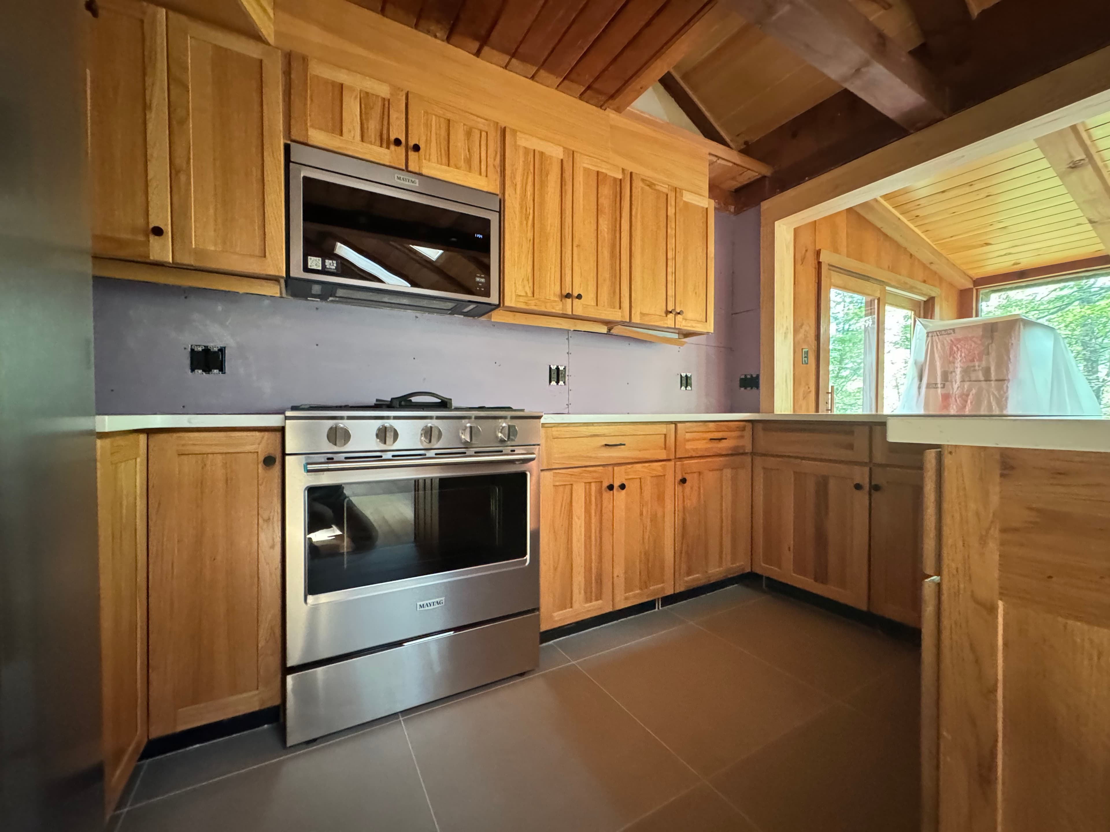VelocityMaid vacation rental kitchen in Perkinsville, VT